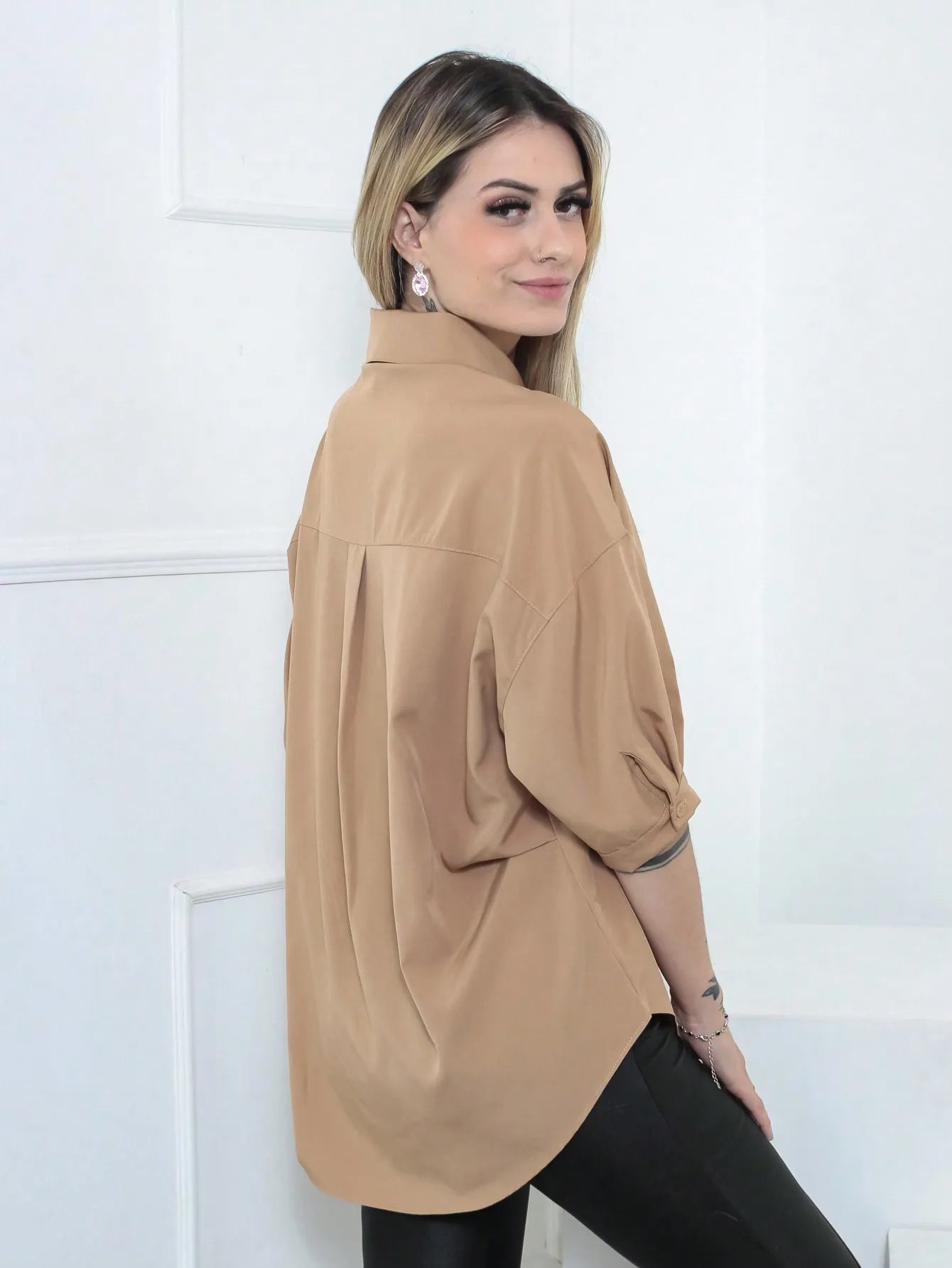 Camisa Feminina Meia Manga com Elastano