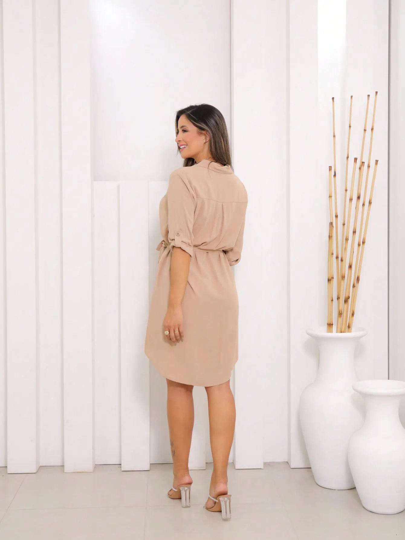 Vestido chamise manga ajustável com botões - Baita Opção - A sua melhor escolha