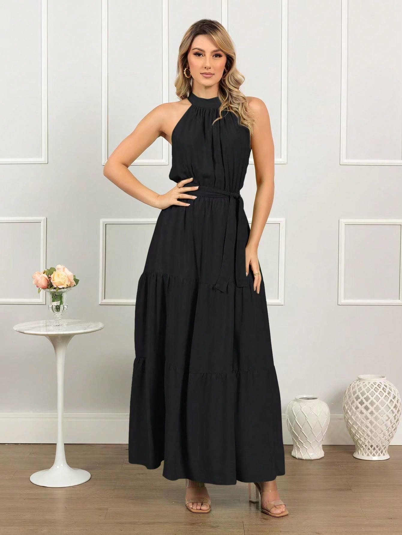 Vestido Longo Liso Gola Alta Três Maria Com Cinto
