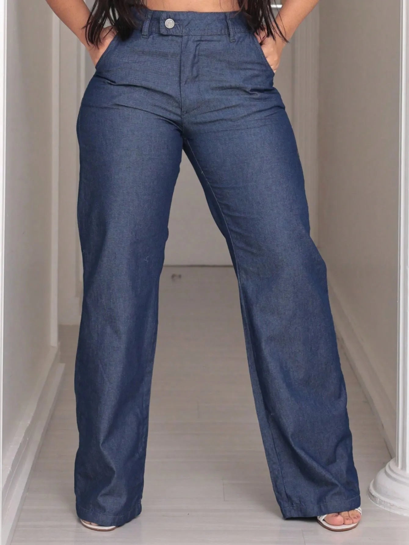 Calça Pantalona Jeans Feminina Cintura Alta Com bolso na frente e zíper
