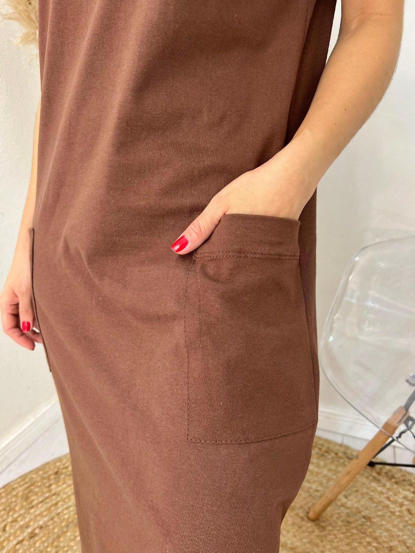 Vestido midi algodão básico camiseta com bolso
