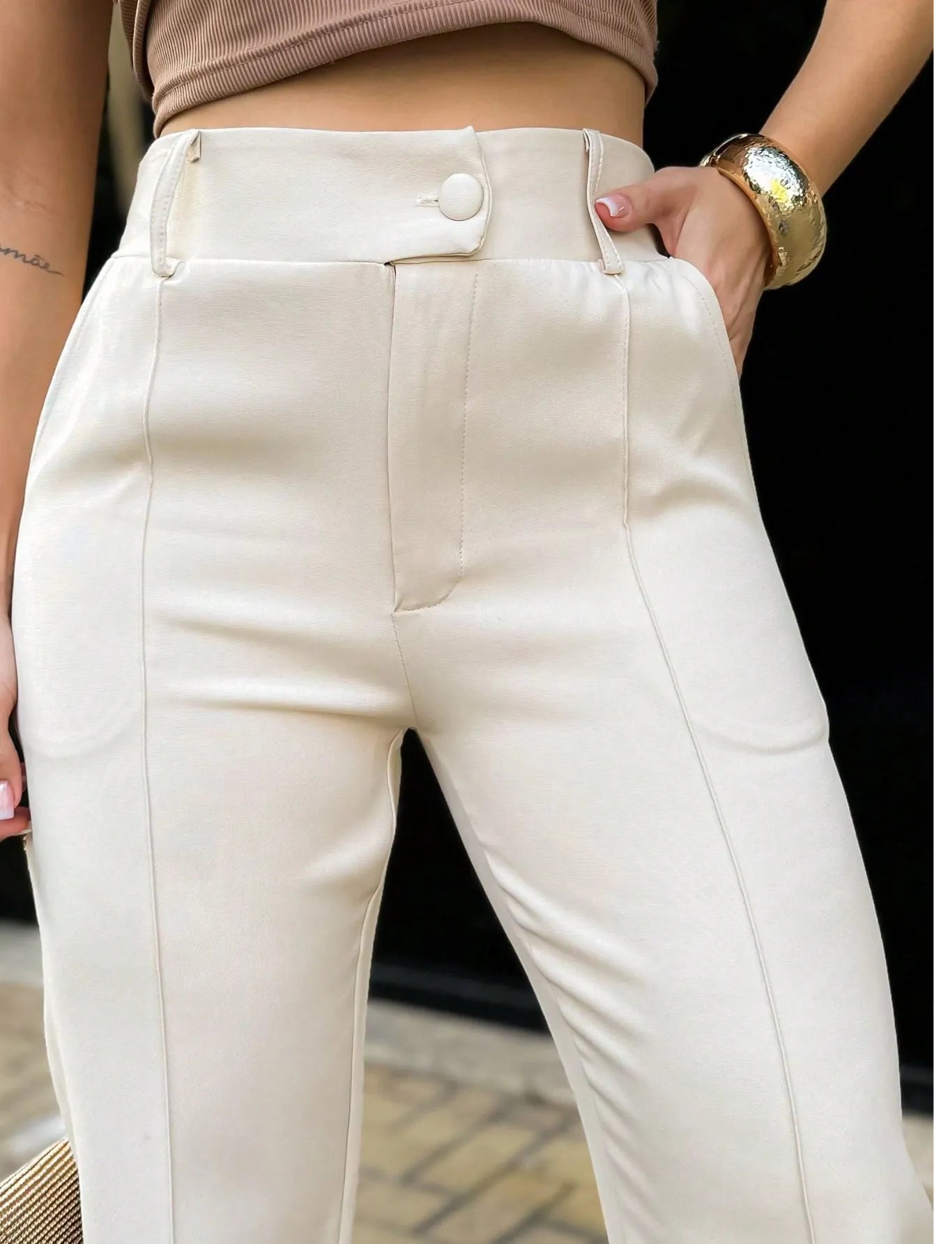Calça Alfaiataria feminina elegante com pinça premium