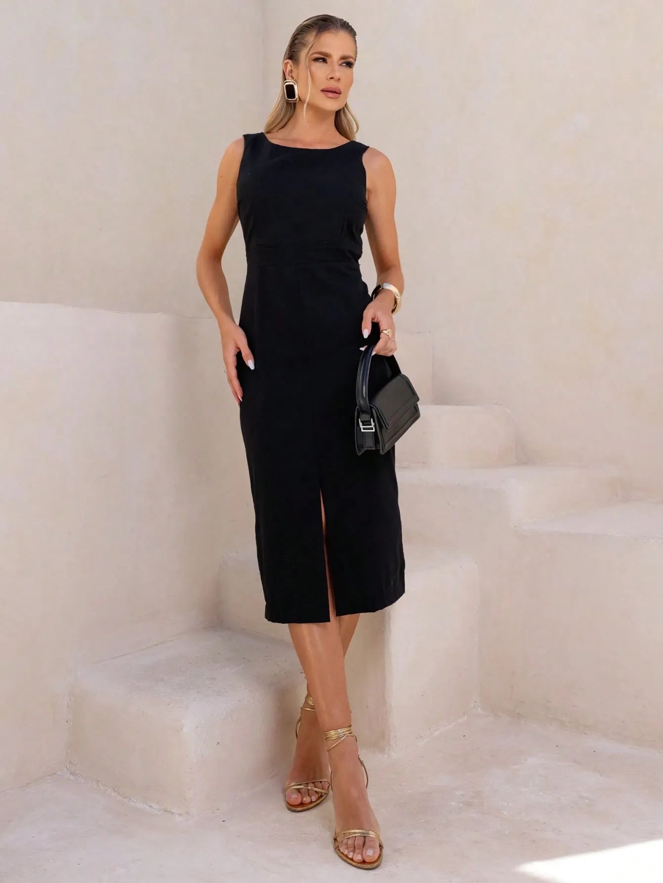 Vestido Midi de linho com fenda delicada