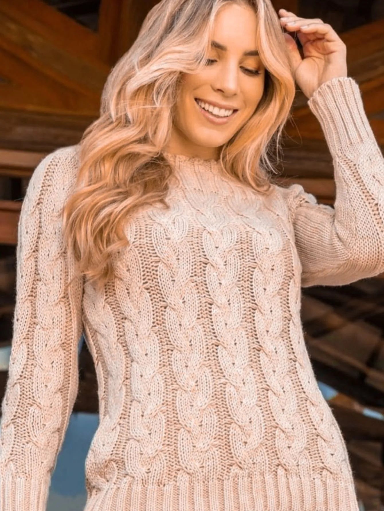 Blusa em tricot manga longa com gola alta - Baita Opção - A sua melhor escolha