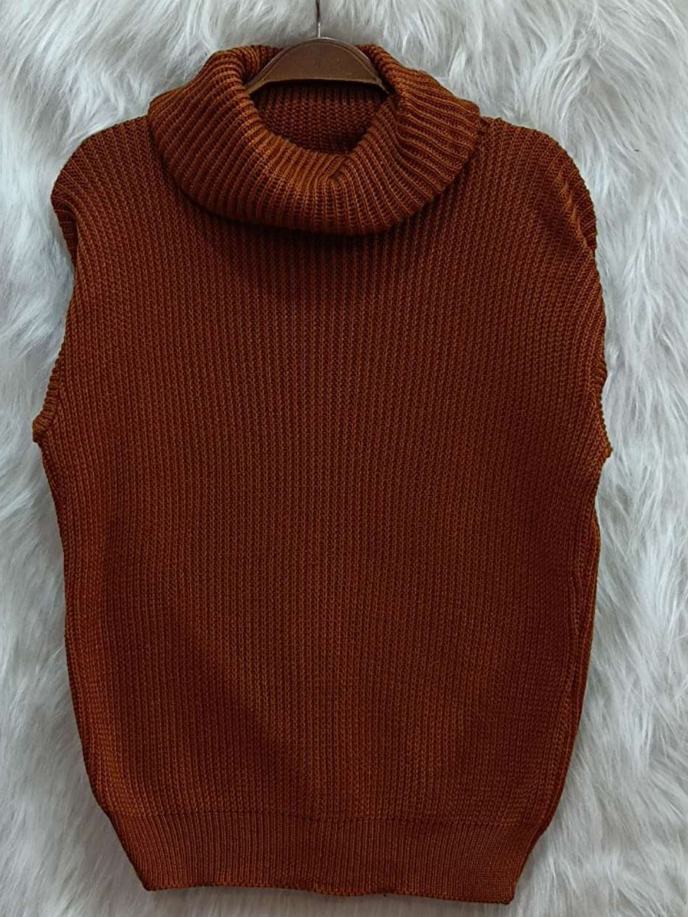 Blusa feminina tricot gola alta - Baita Opção - A sua melhor escolha