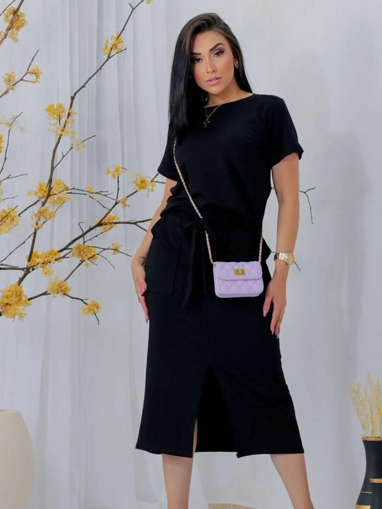 Conjunto cropped alongado despojado   saia midi com fenda frontal moletinho