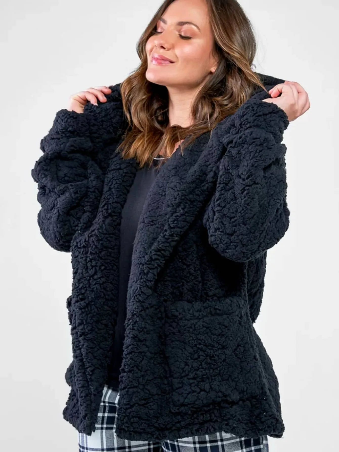 Casaco feminino pelinhos sobretudo com capuz