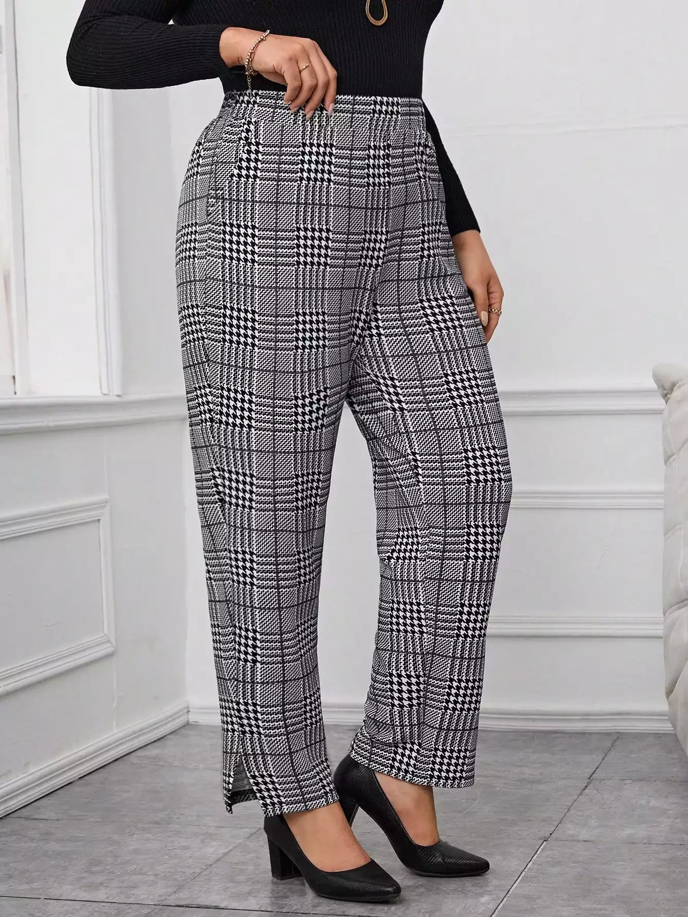 Calça plus com impressão xadrez - Baita Opção - A sua melhor escolha