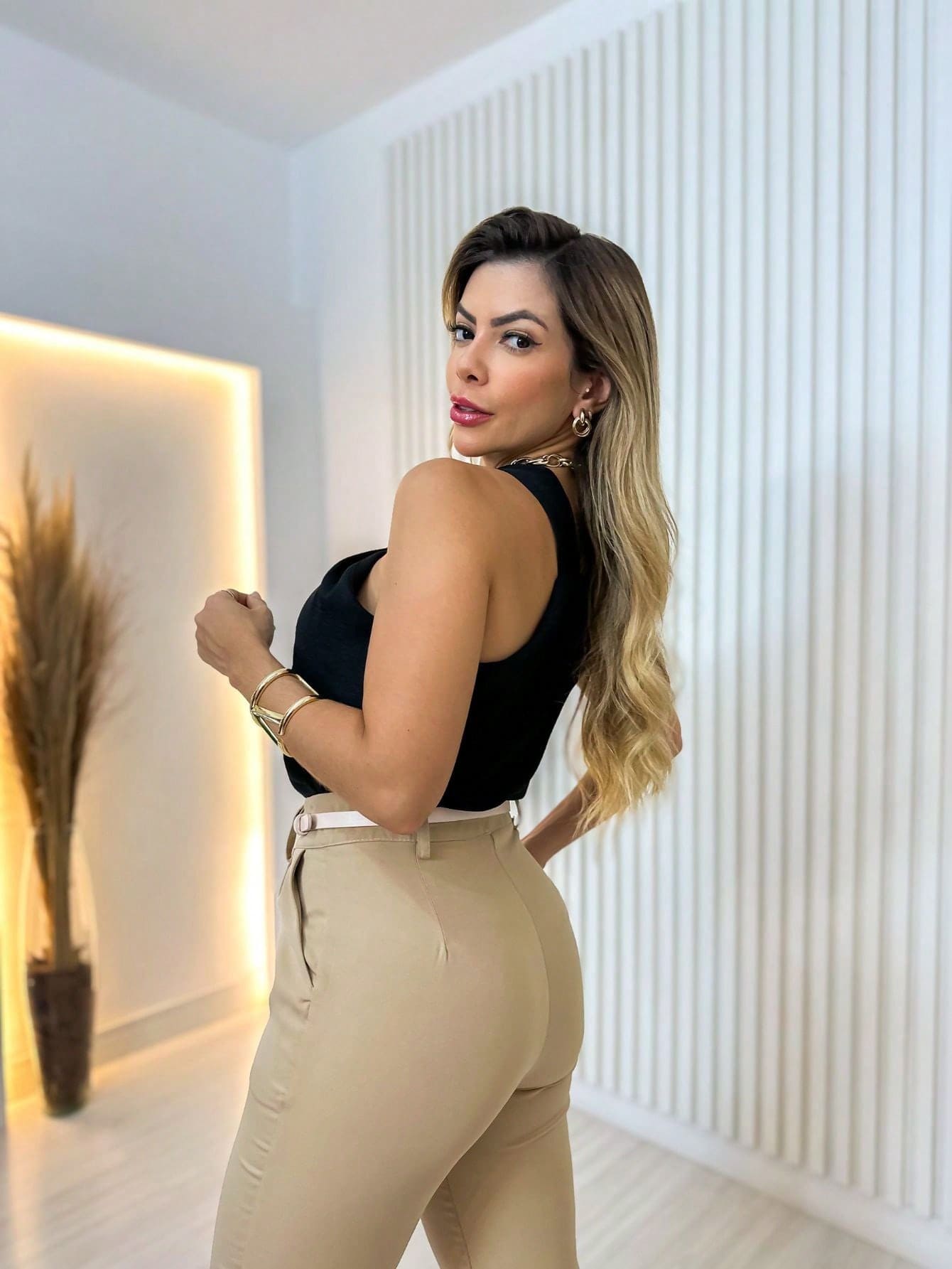 Blusa com detalhe dobrado frontal - Baita Opção - A sua melhor escolha