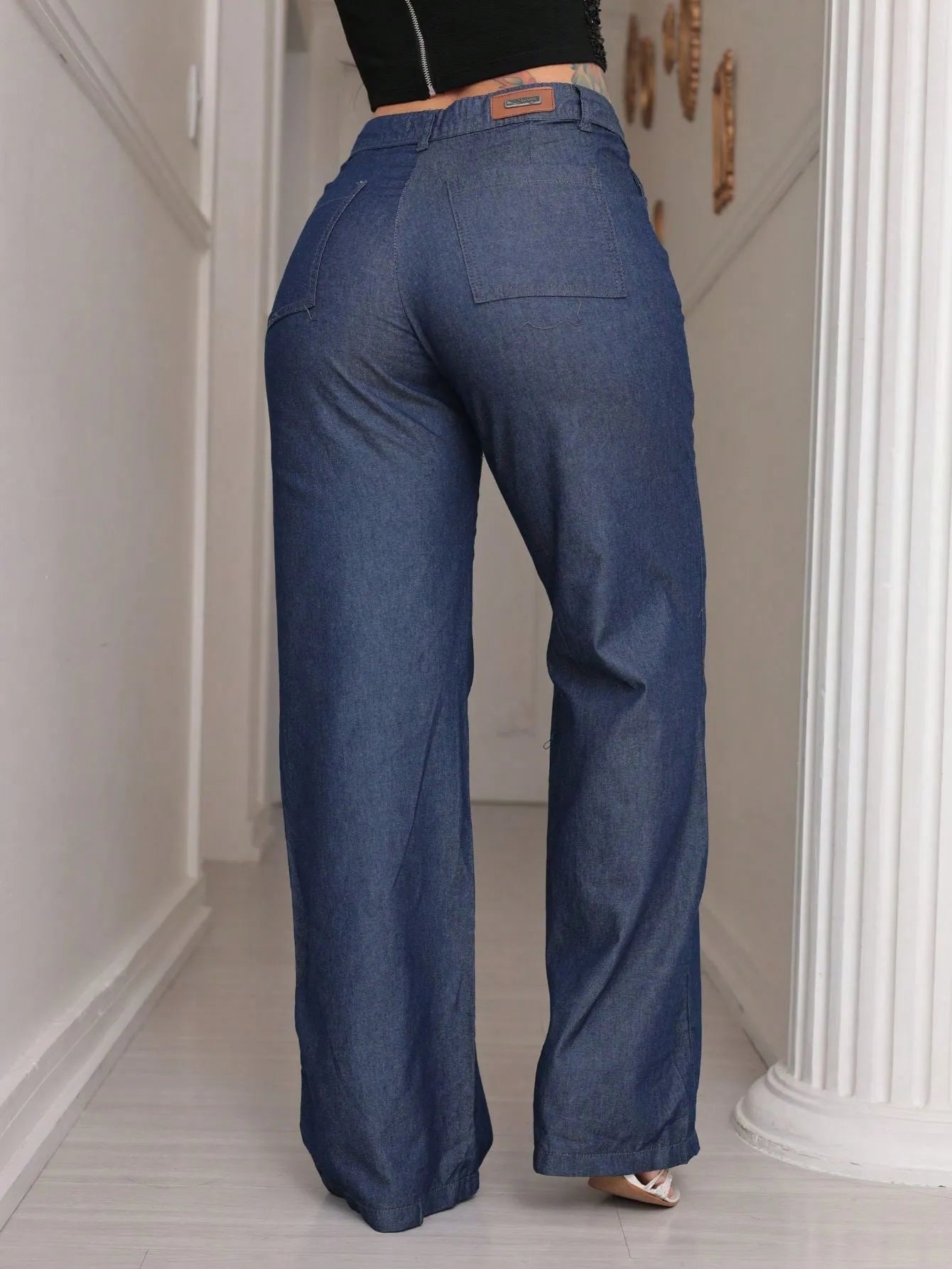 Calça Pantalona Jeans Feminina Cintura Alta Com bolso na frente e zíper