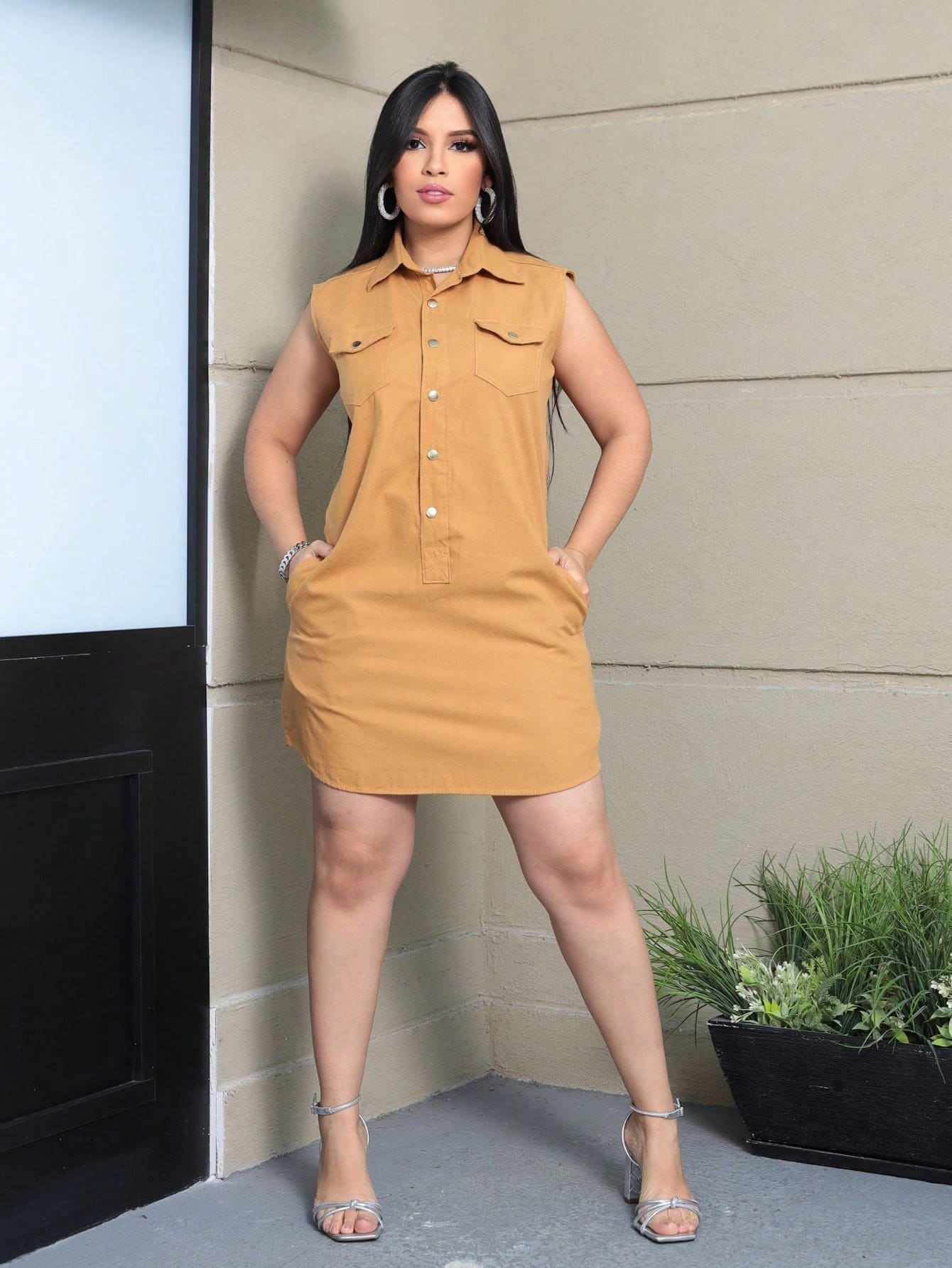 Vestido Sarja Feminino Chemise Regata Soltinho com Botões