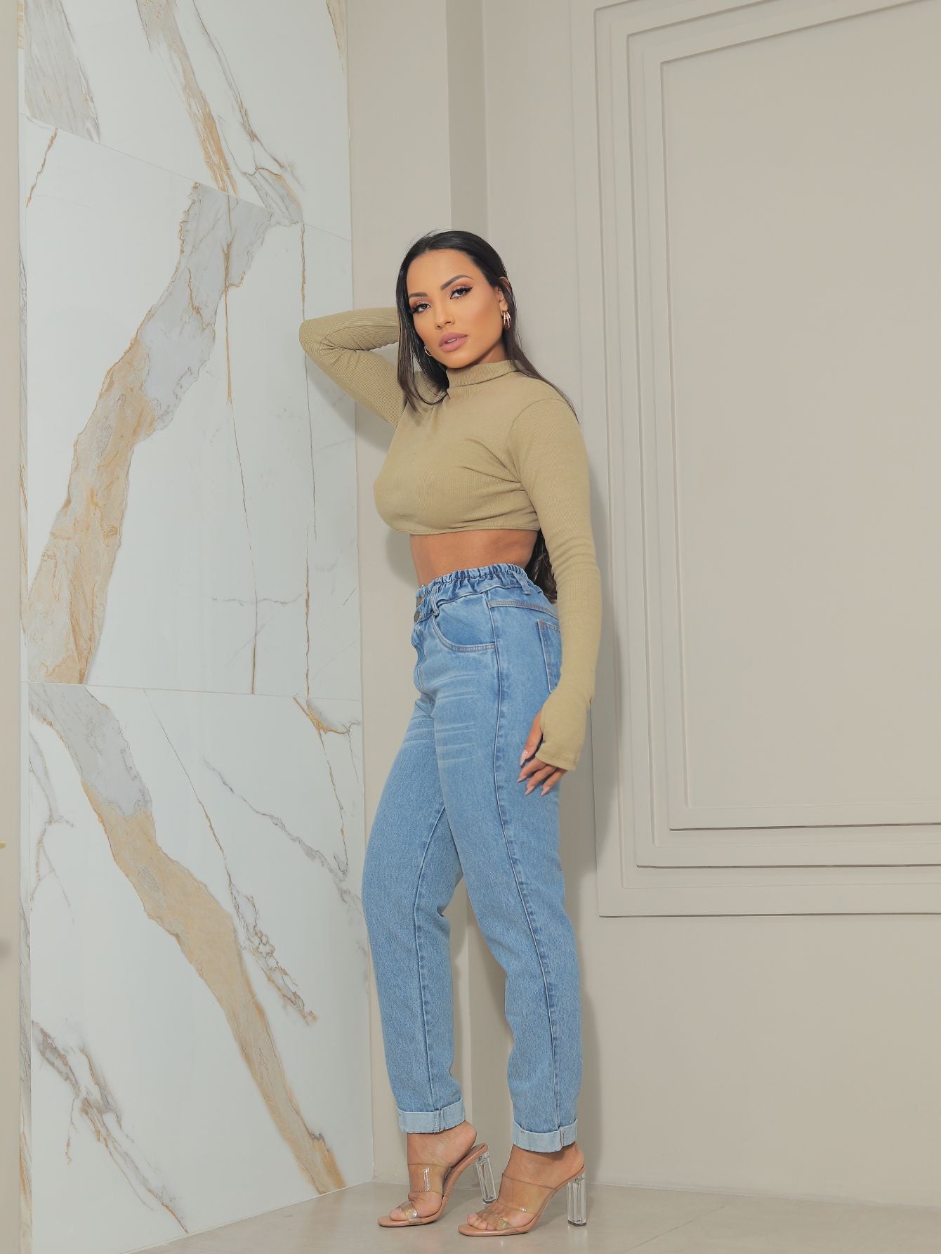 Calça jeans feminina com elástico - Baita Opção - A sua melhor escolha